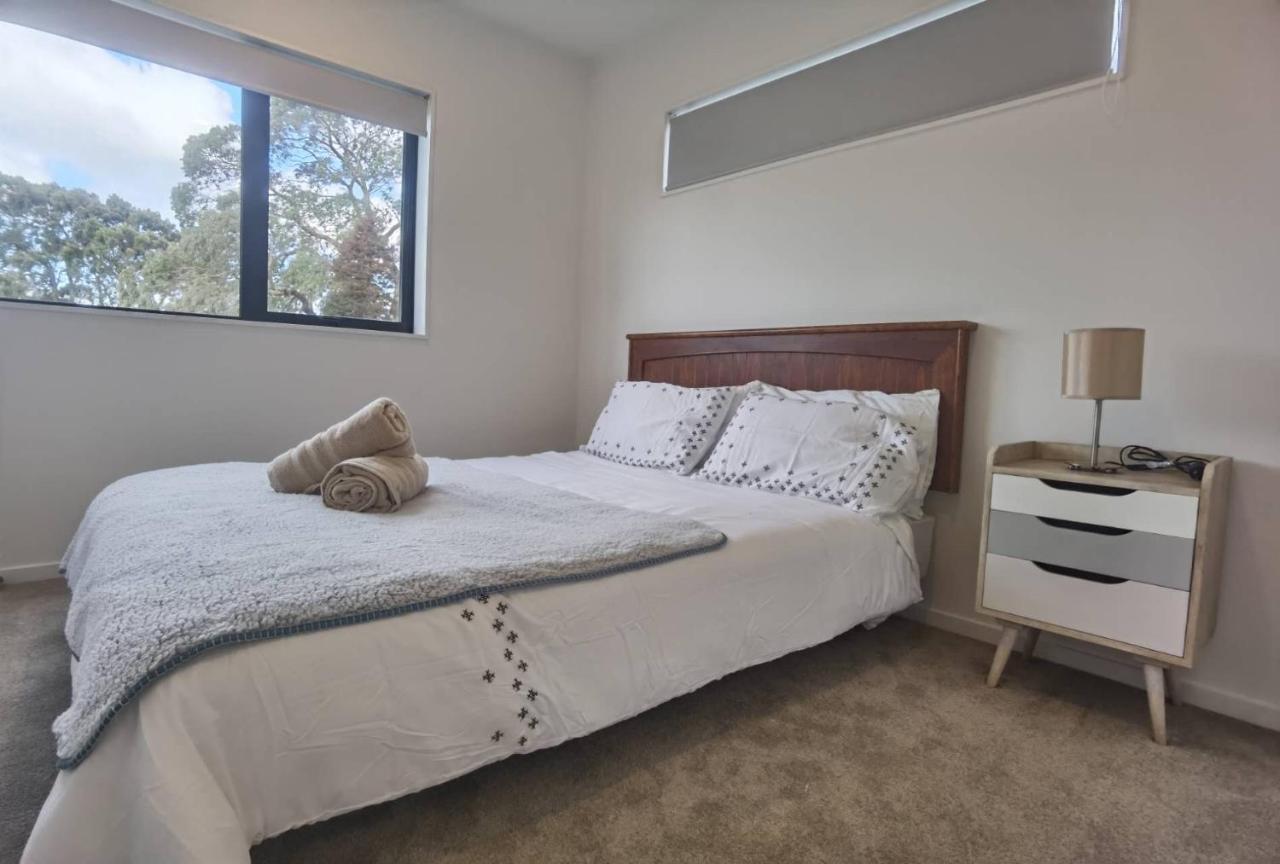 오클랜드 Henderson New House 빌라 외부 사진